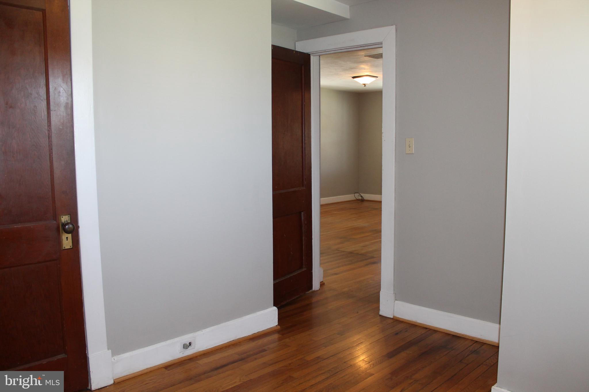 104 North Pleasant Valley Road Winchester, VA 22601 - Photo 20 of 43