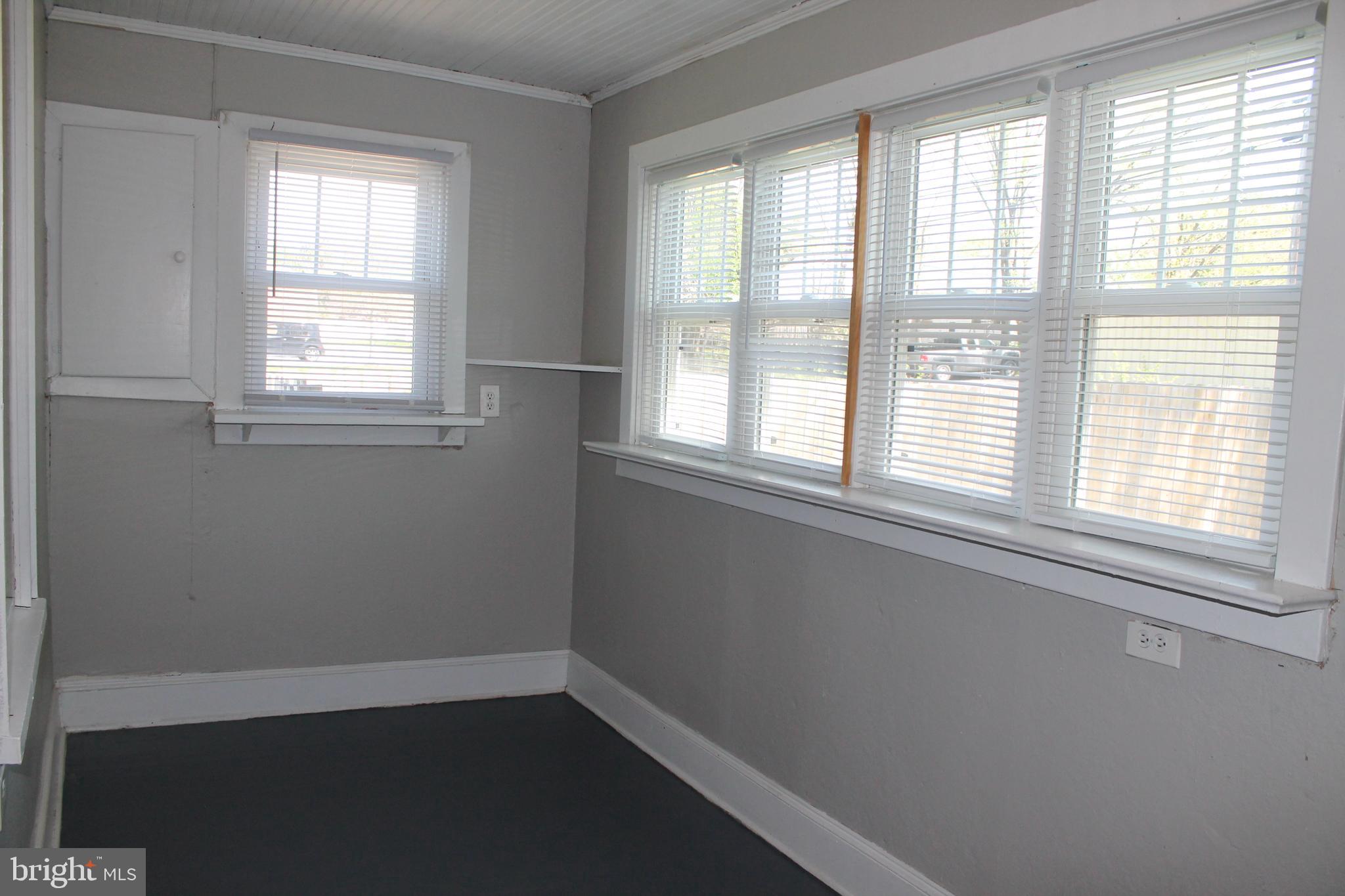 104 North Pleasant Valley Road Winchester, VA 22601 - Photo 36 of 43