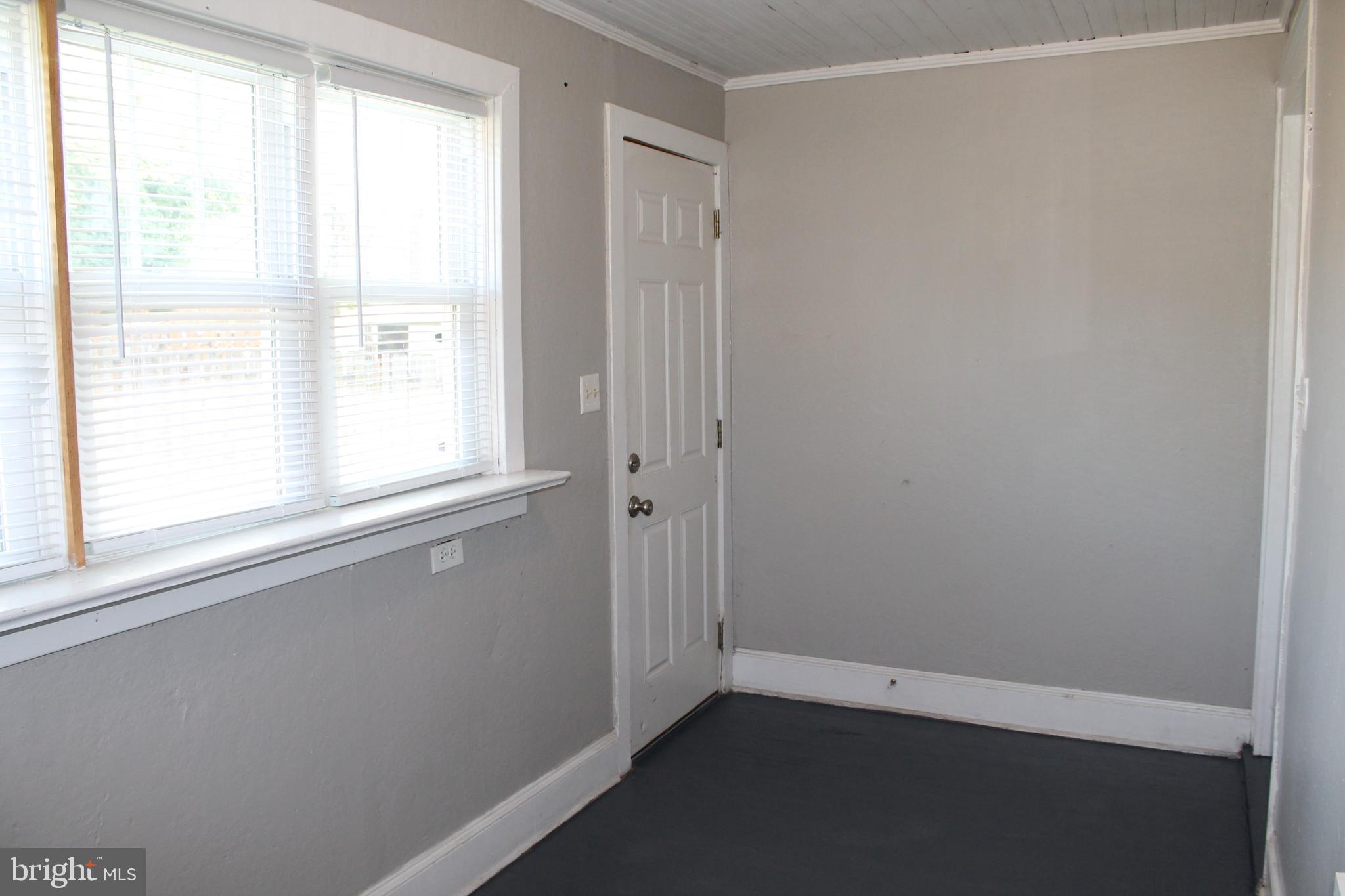 104 North Pleasant Valley Road Winchester, VA 22601 - Photo 37 of 43