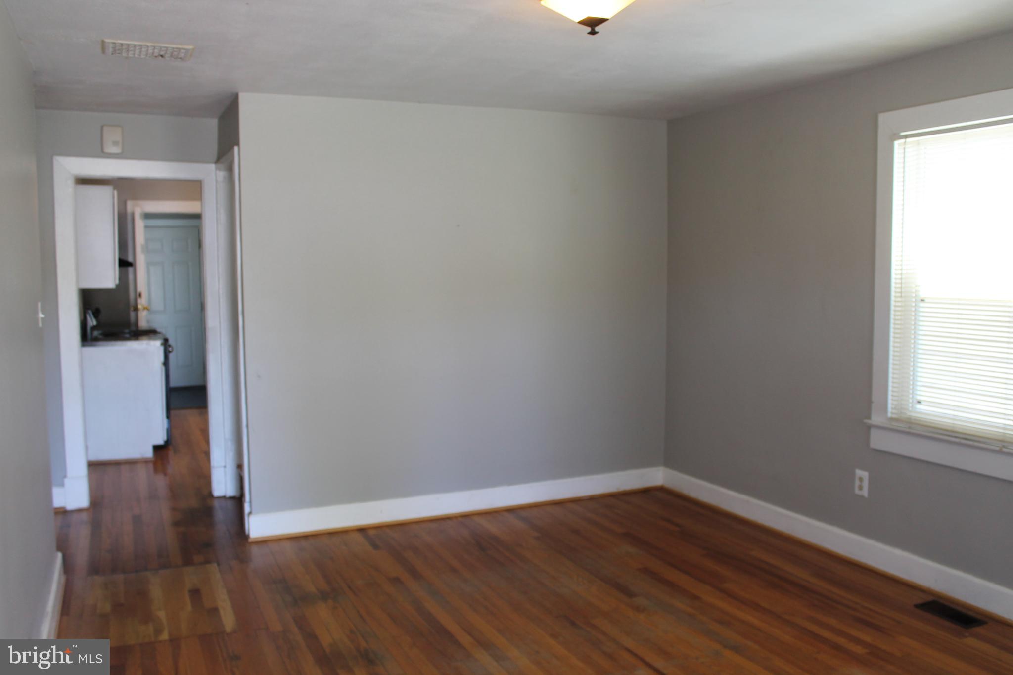 104 North Pleasant Valley Road Winchester, VA 22601 - Photo 8 of 43