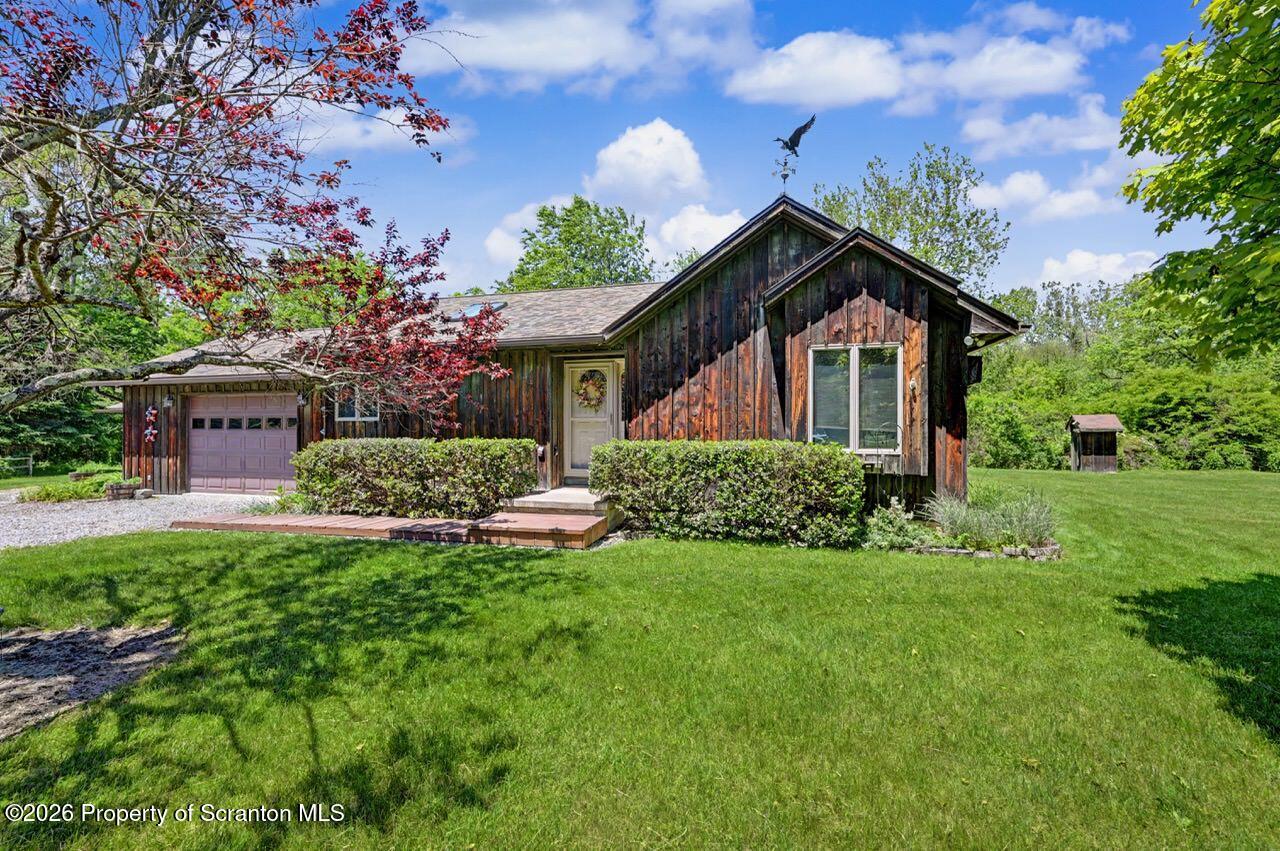 890 Bardwell Road Factoryville, PA 18419 - Photo 5 of 63 890 Bardwell Rd 05 Large