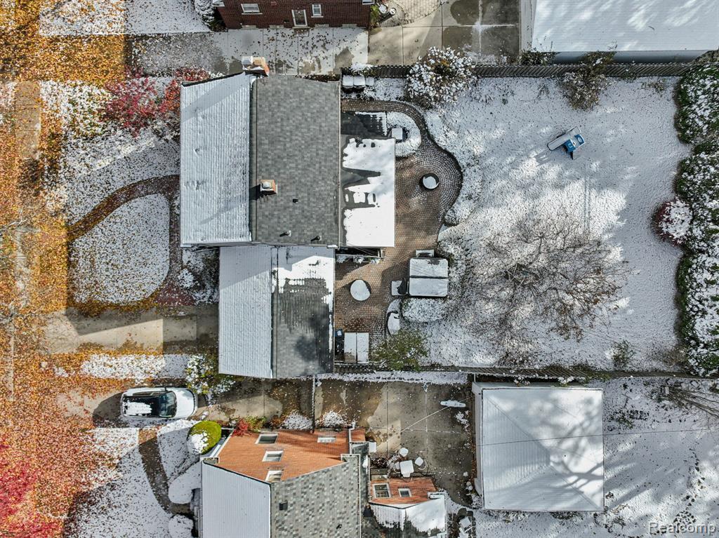 1039 Hawthorne Road Grosse Pointe Woods, MI 48236 - Photo 59 of 63