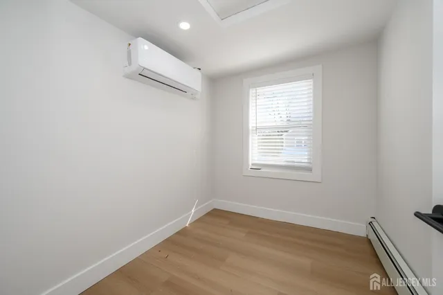 $2,900 | 8 Orchard Street, Unit 6, Matawan, NJ 07747