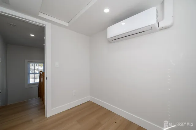 $2,900 | 8 Orchard Street, Unit 6, Matawan, NJ 07747