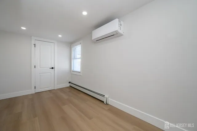 $2,900 | 8 Orchard Street, Unit 6, Matawan, NJ 07747