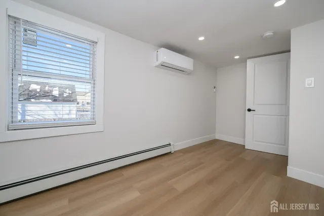 $2,900 | 8 Orchard Street, Unit 6, Matawan, NJ 07747