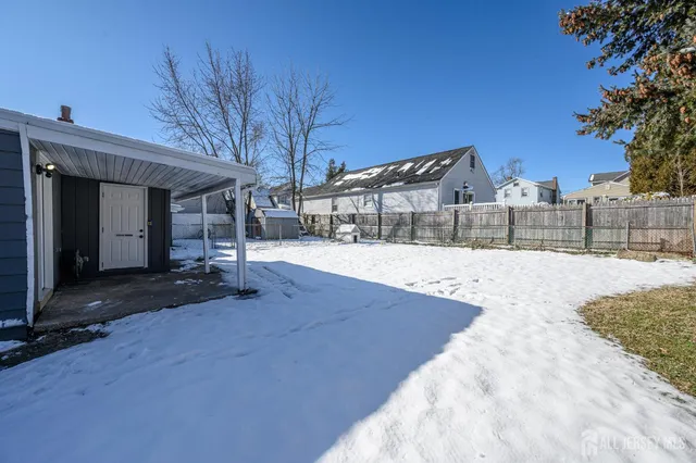 $2,900 | 8 Orchard Street, Unit 6, Matawan, NJ 07747