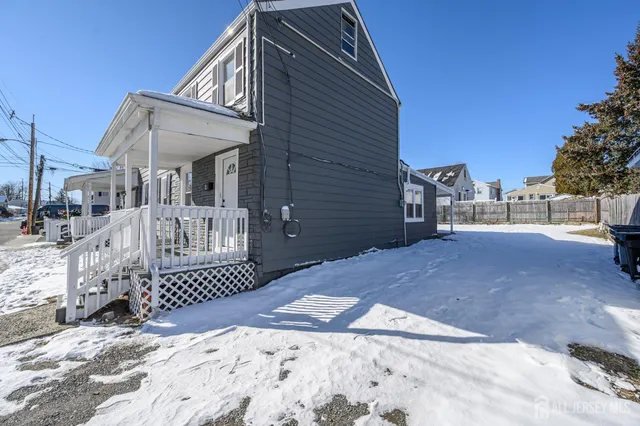 $2,900 | 8 Orchard Street, Unit 6, Matawan, NJ 07747