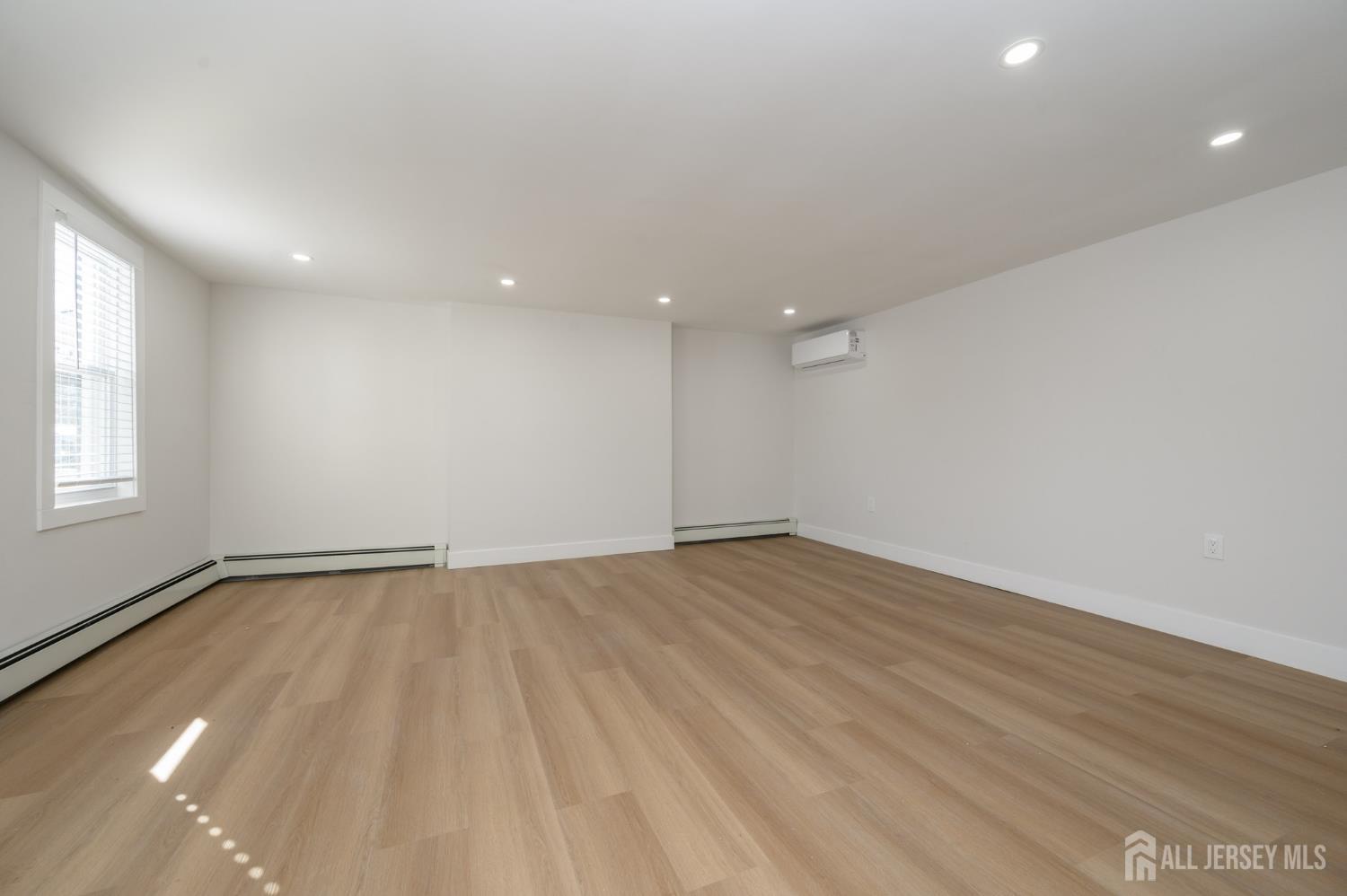 8 Orchard Street, Unit 6 Matawan, NJ 07747 - Photo 4 of 34