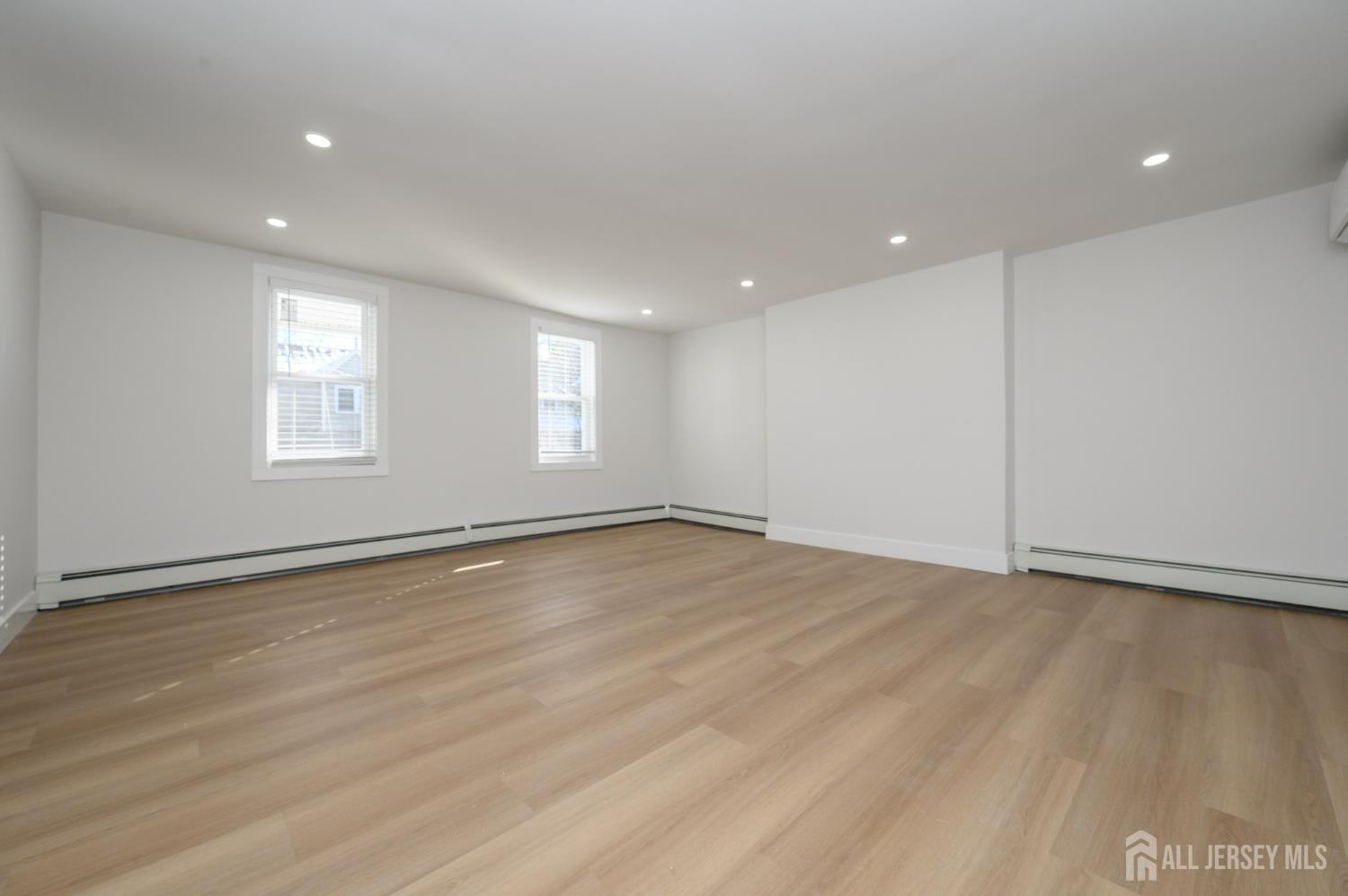 8 Orchard Street, Unit 6 Matawan, NJ 07747 - Photo 5 of 34