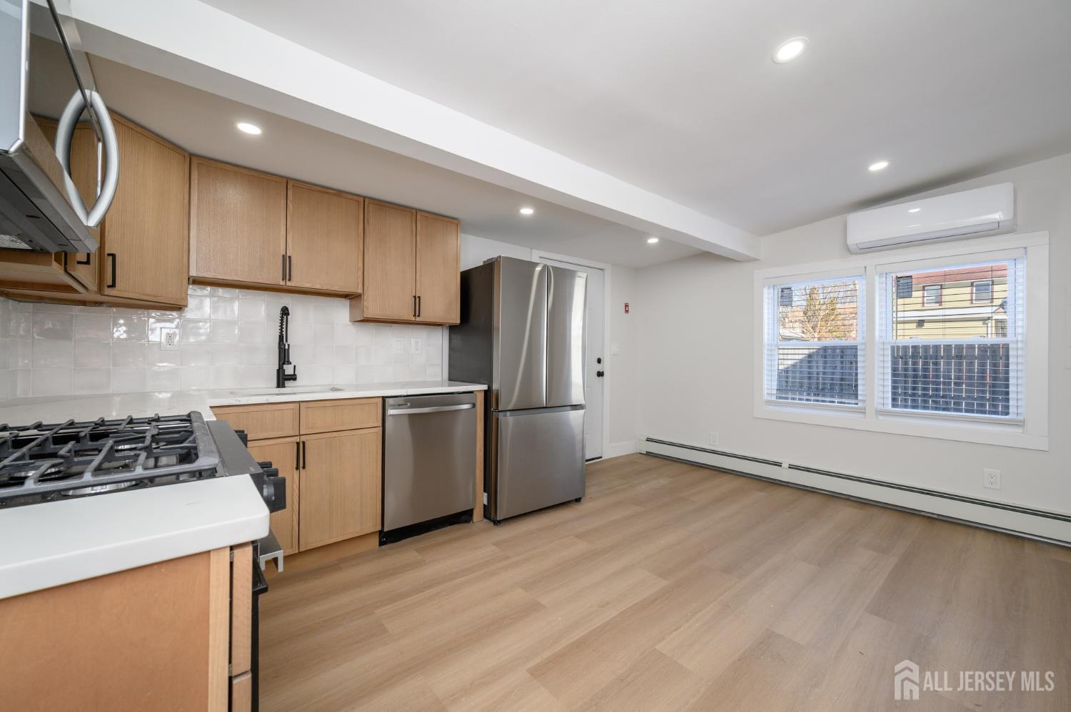 8 Orchard Street, Unit 6 Matawan, NJ 07747 - Photo 9 of 34