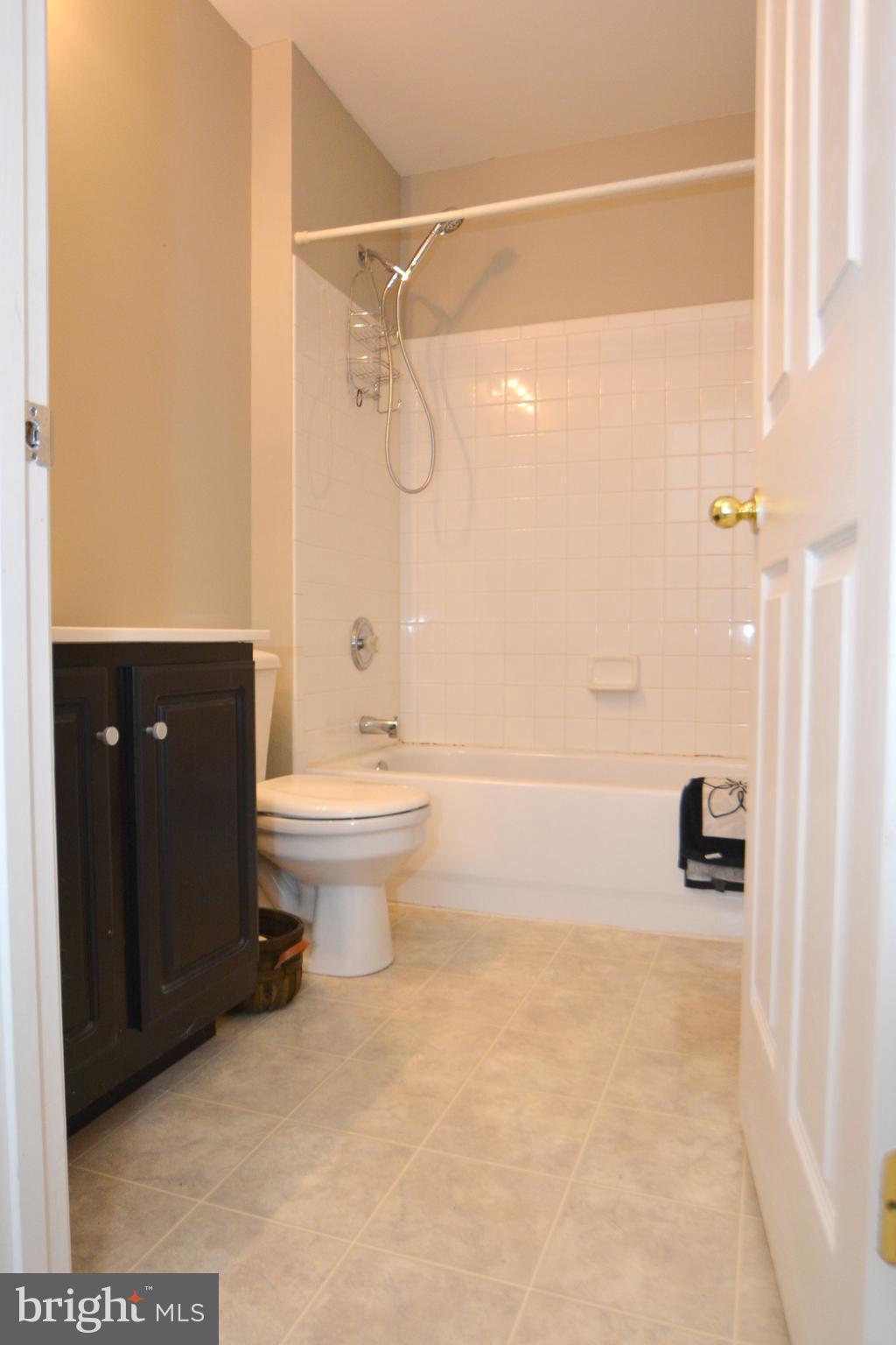734 Shallow Ridge Court Abingdon, MD 21009 - Photo 18 of 27 full hallway bath