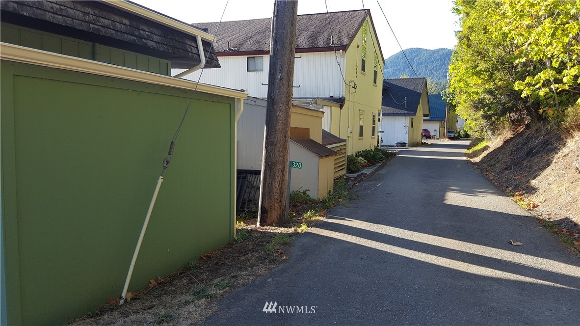 320 Longfellow Road Port Angeles, WA 98363 - Photo 17 of 18 Gallery Image 17