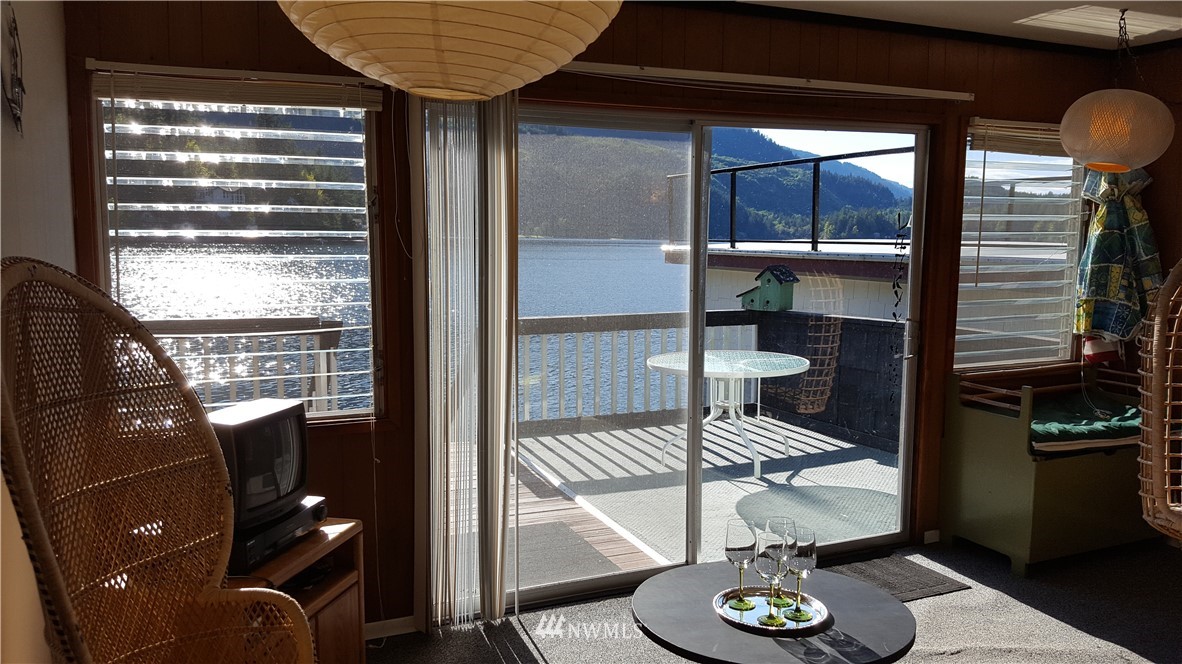 320 Longfellow Road Port Angeles, WA 98363 - Photo 8 of 18 Gallery Image 8