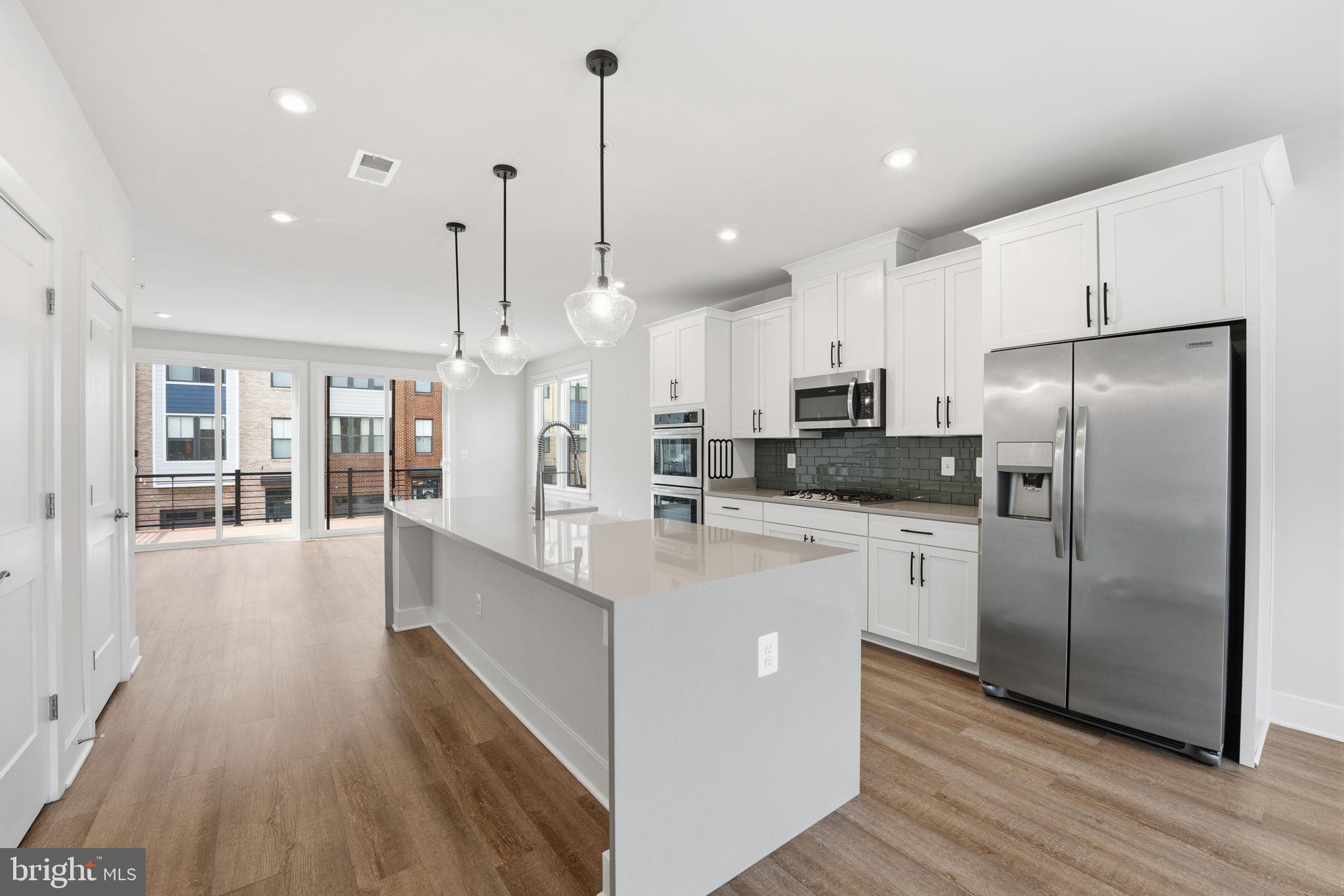 1650 Bandit Loop Reston, VA 20190 - Photo 11 of 38 Gourmet kitchen