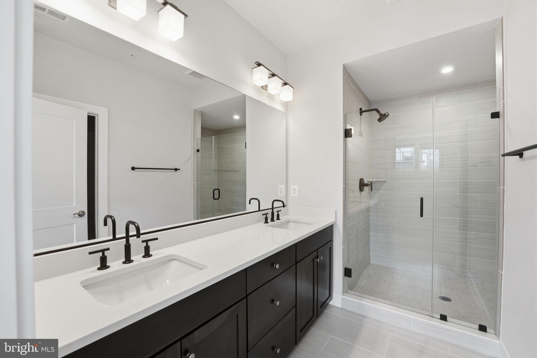1650 Bandit Loop Reston, VA 20190 - Photo 20 of 38 Luxurious primary bathroom