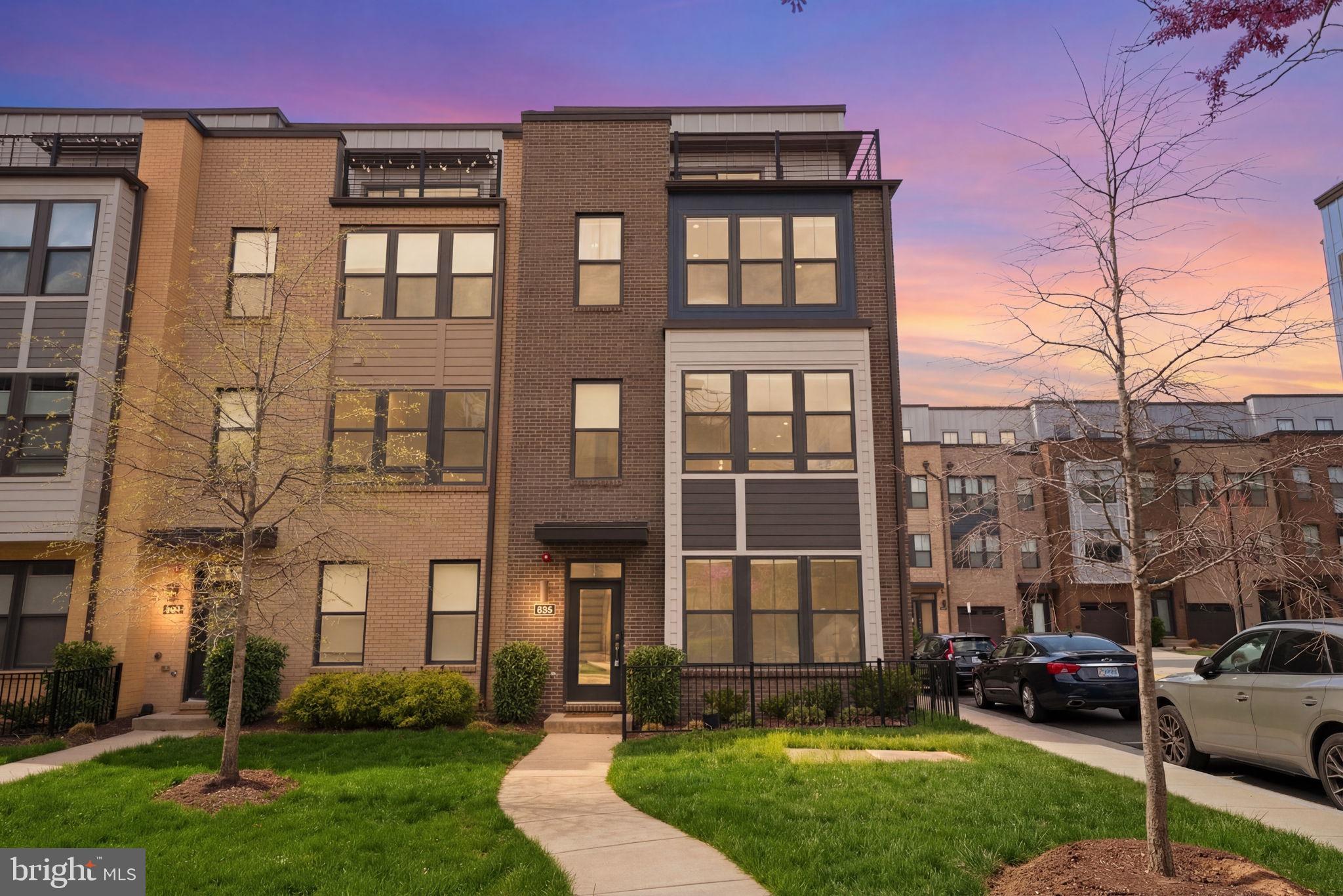 1650 Bandit Loop Reston, VA 20190 - Photo 2 of 38 Gorgeous corner lot