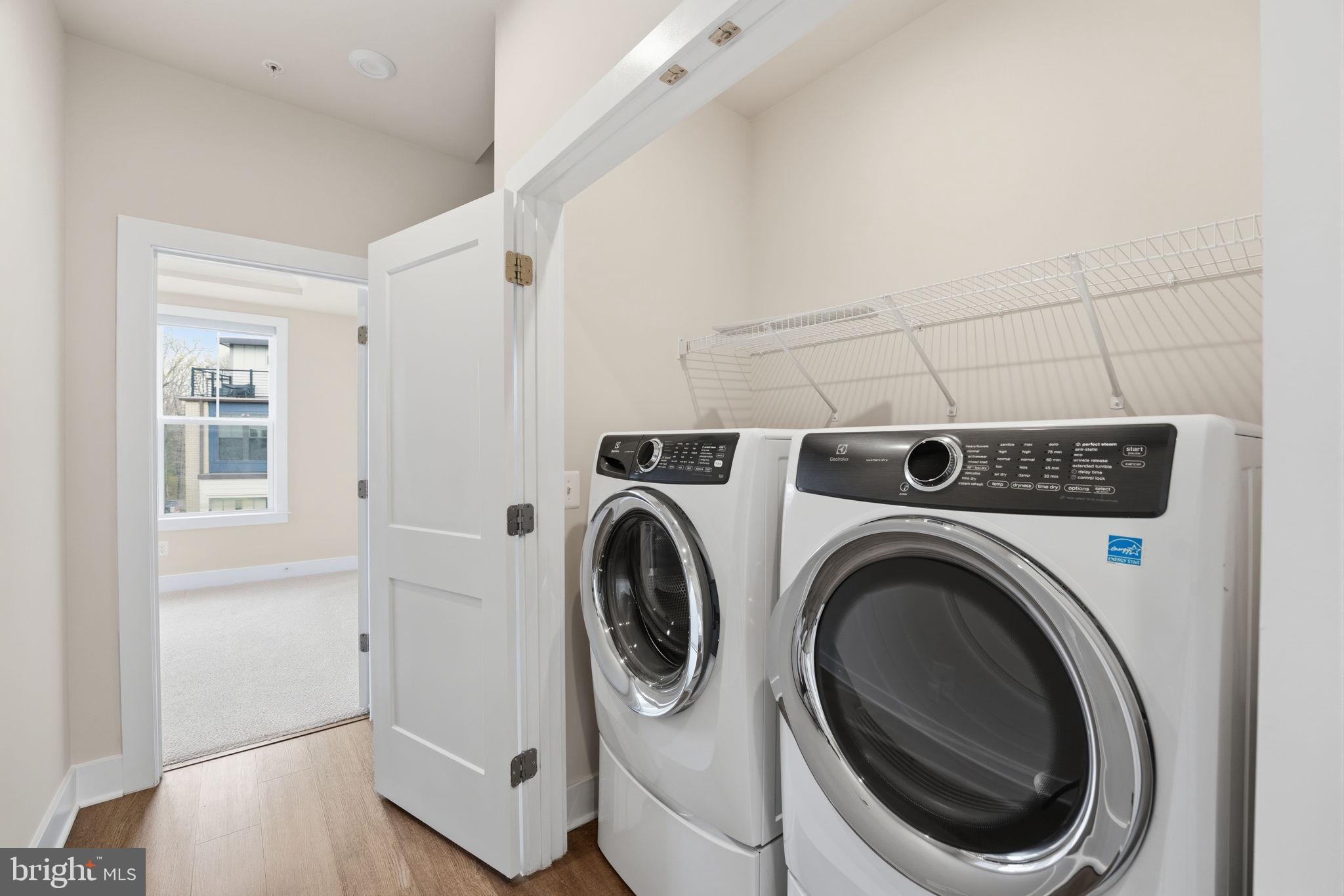 1650 Bandit Loop Reston, VA 20190 - Photo 25 of 38 Washer/dryer on primary bedroom level