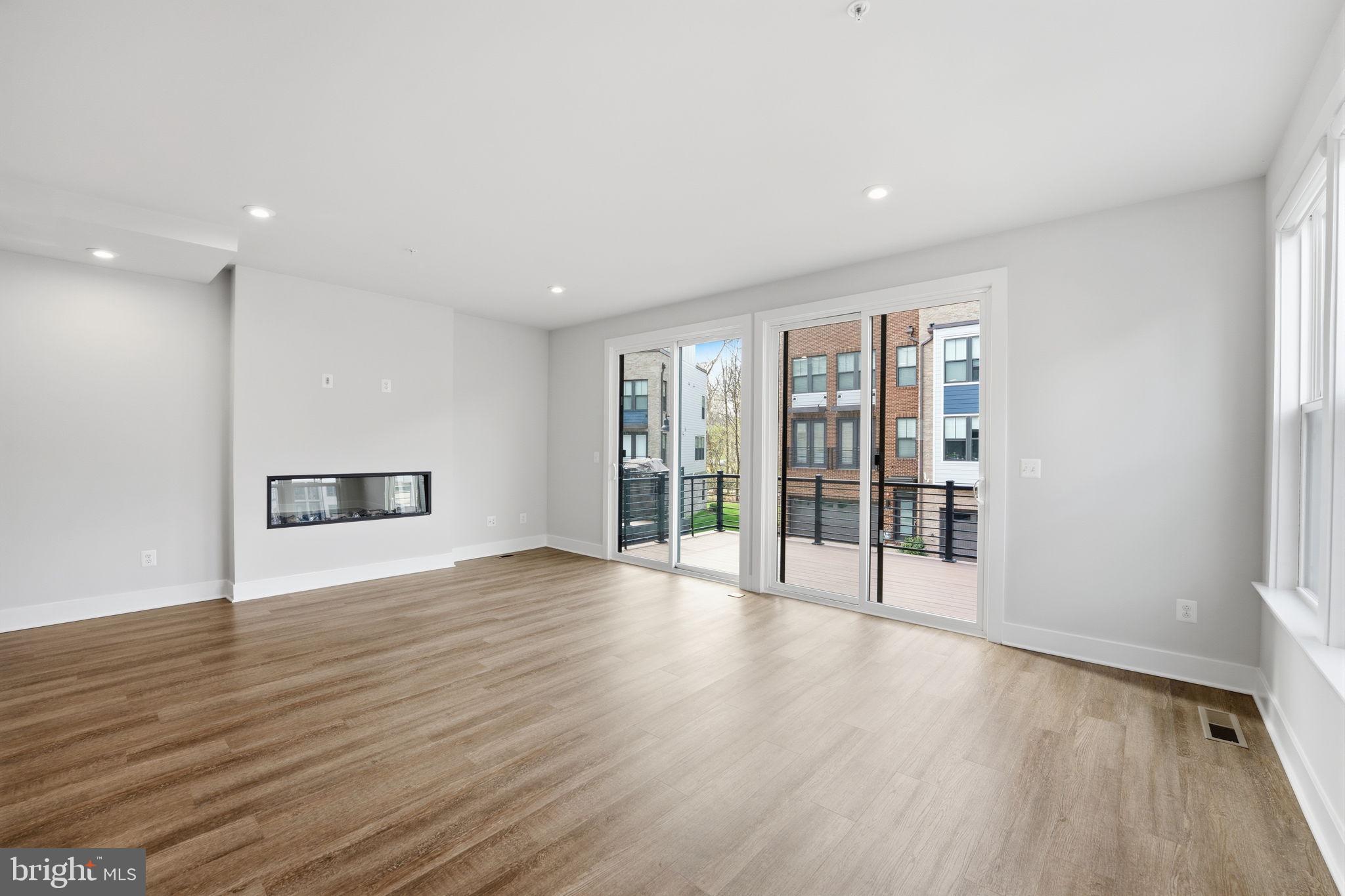 1650 Bandit Loop Reston, VA 20190 - Photo 6 of 38 Spacious living room