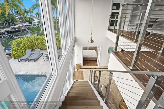 $2,400,000 | 2421 Northeast 48th Street, Lighthouse Point, FL 33064