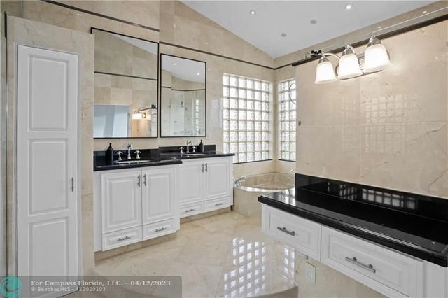 $2,400,000 | 2421 Northeast 48th Street, Lighthouse Point, FL 33064