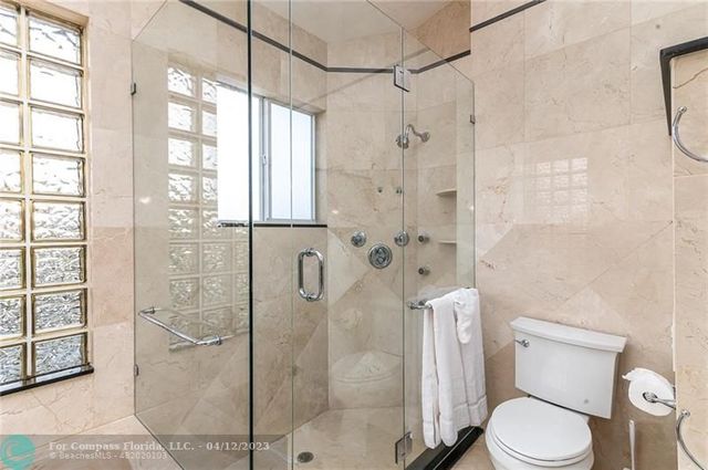 $2,400,000 | 2421 Northeast 48th Street, Lighthouse Point, FL 33064