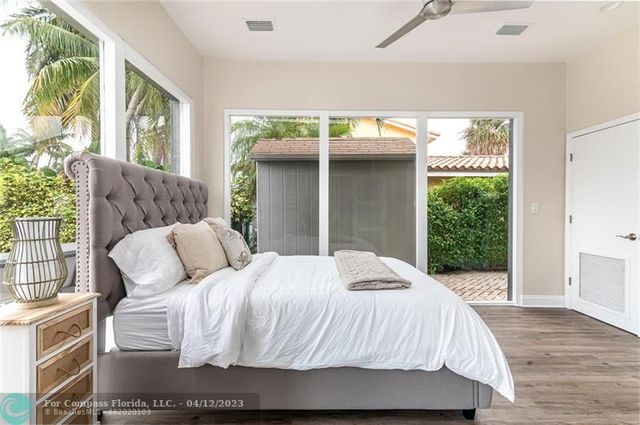 $2,400,000 | 2421 Northeast 48th Street, Lighthouse Point, FL 33064