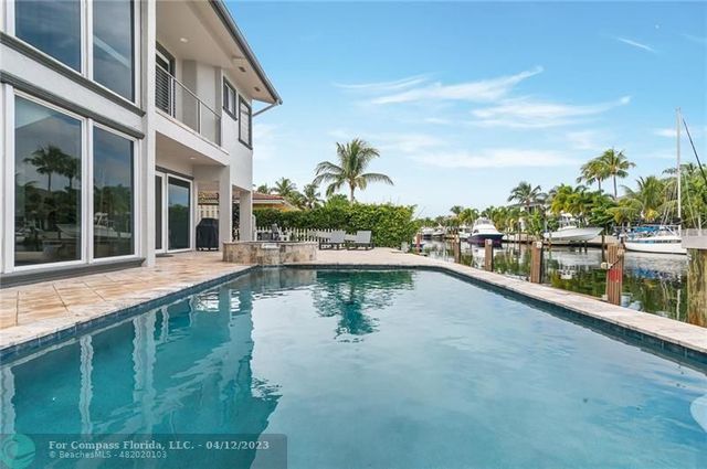 $2,400,000 | 2421 Northeast 48th Street, Lighthouse Point, FL 33064
