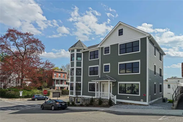 $4,500 | 80 Depeyster Street, Unit 3, Sleepy Hollow, NY 10591