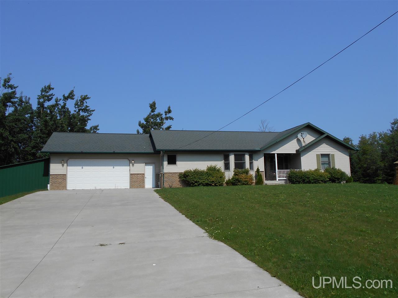 1227 Cooper Road Gulliver, MI 49840 - Photo 9 of 21 Gallery Image 9