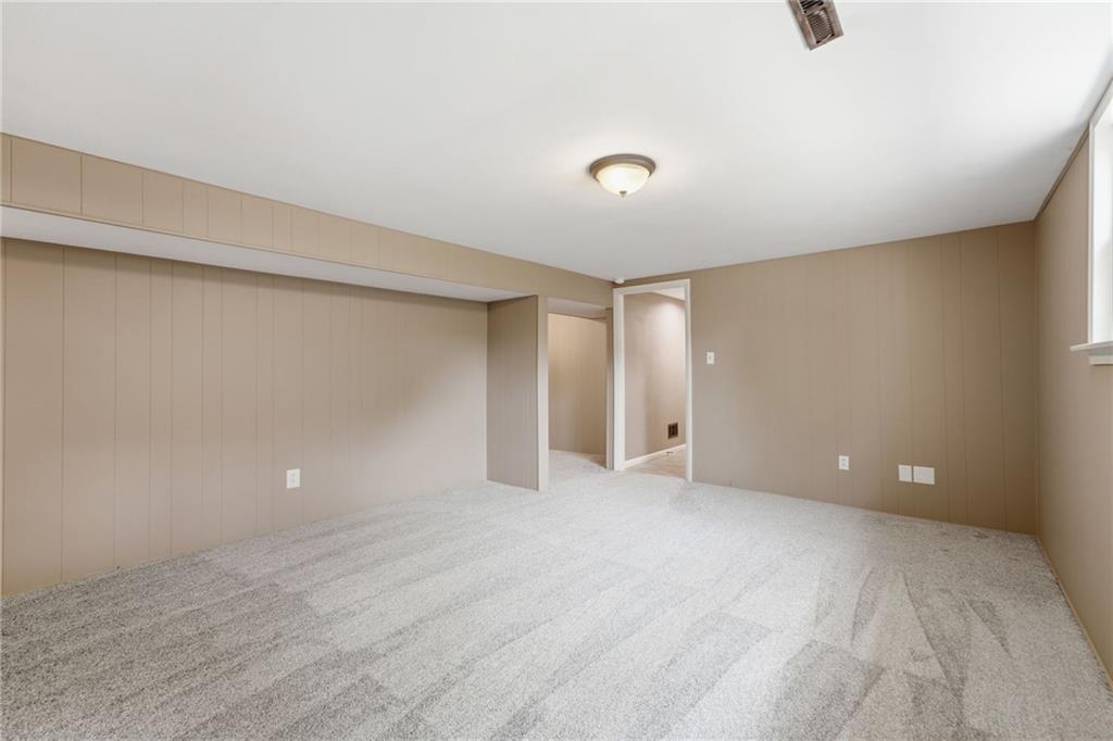305 Southwest Marion Lane Lee's Summit, MO 64081 - Photo 29 of 39