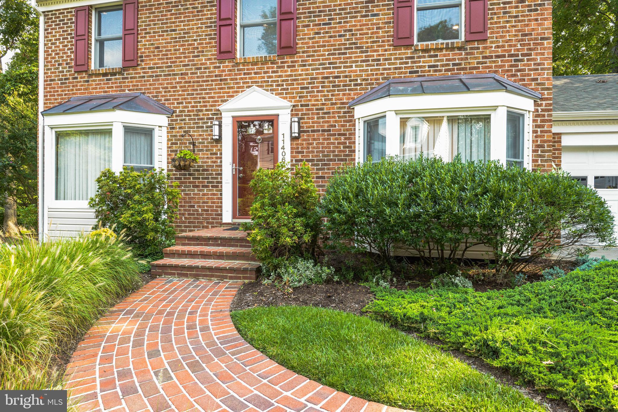 Welcoming Walkway to Front Door