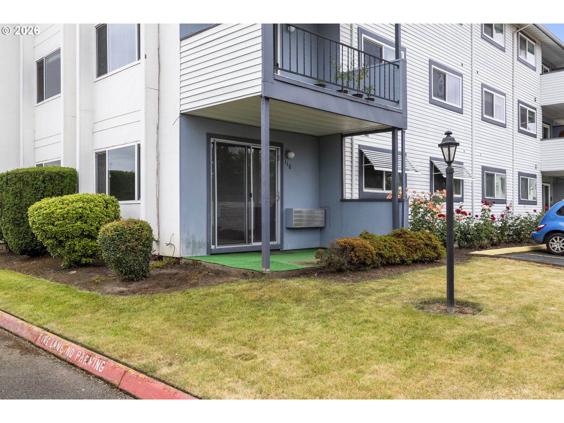 950 Evergreen Road, Unit 110 Woodburn, OR 97071 - Photo 18 of 38 Patio