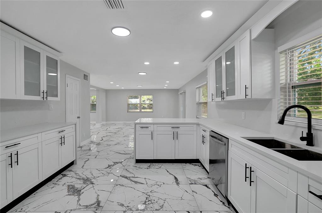 604 Druid Hills Road Temple Terrace, FL 33617 - Photo 22 of 59