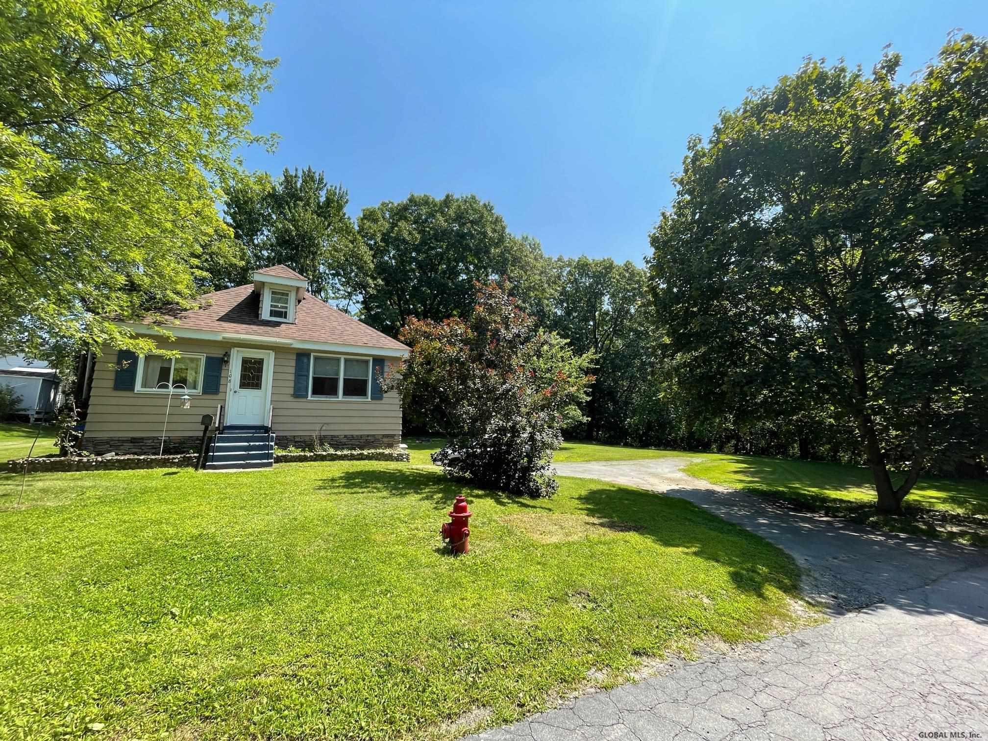 108 Indiana Avenue Rensselaer, NY 12144 - Photo 2 of 15 Photo 2