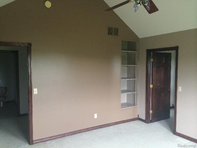 3249 Hanlin Road Millington, MI 48746 - Photo 7 of 27 262-181373 Master Bedroom.jpg