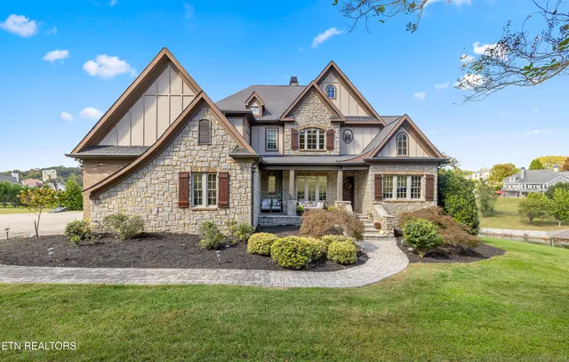 $2,995,000 | 3642 Jackson Pointe Drive, Louisville, TN 37777