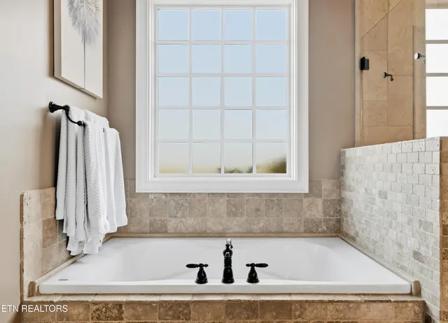 $2,995,000 | 3642 Jackson Pointe Drive, Louisville, TN 37777