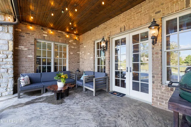 $2,995,000 | 3642 Jackson Pointe Drive, Louisville, TN 37777