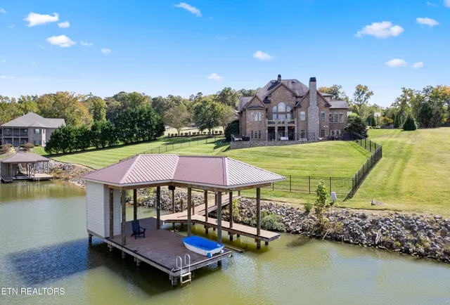 $2,995,000 | 3642 Jackson Pointe Drive, Louisville, TN 37777