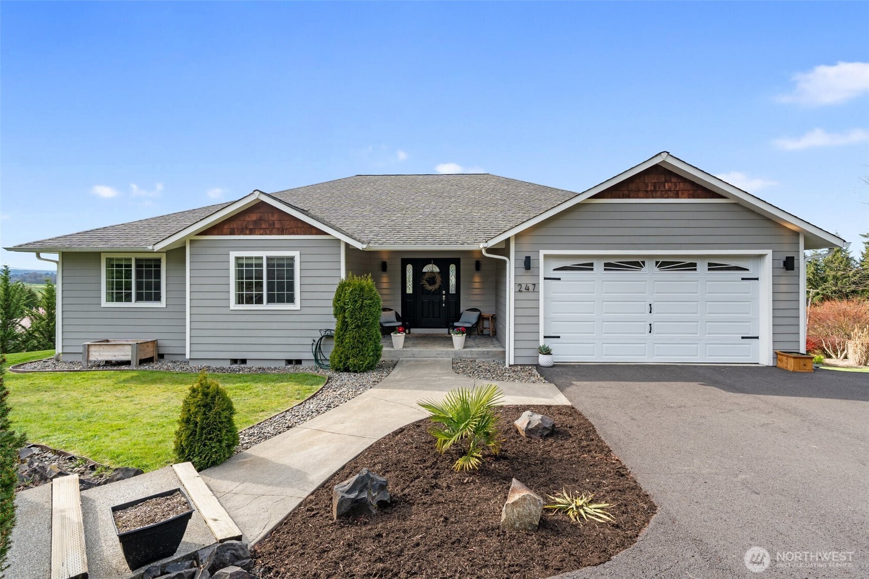 247 Devereese Road Chehalis, WA 98532 - Photo 3 of 40 Gallery Image 3