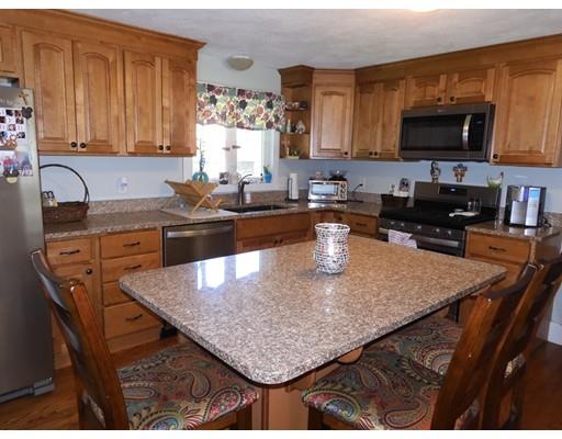 39 Sycamore Road Methuen, MA 01844 - Photo 7 of 30 Gallery Image 7