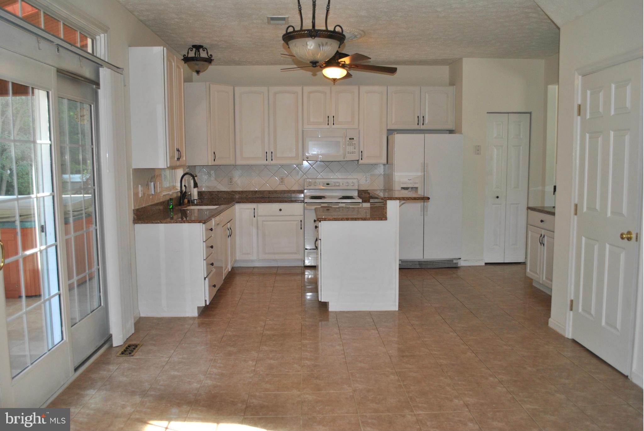 1425 Bretton View Road Annapolis, MD 21409 - Photo 2 of 21 Kitchen