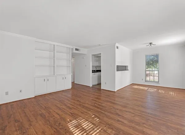 $1,575 | 6402 Del Monte Drive, Unit 47, Houston, TX 77057