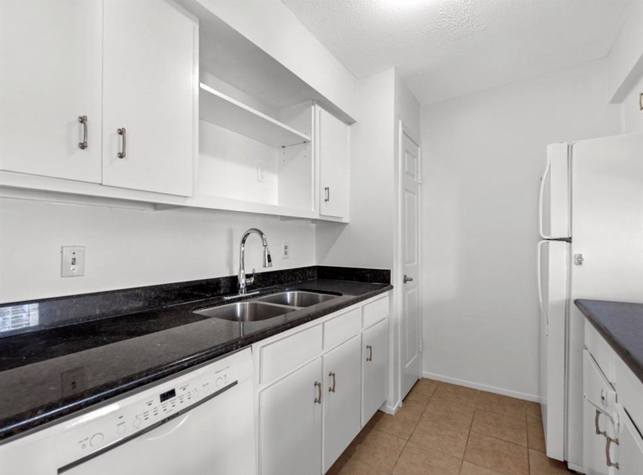 6402 Del Monte Drive, Unit 47 Houston, TX 77057 - Photo 6 of 15