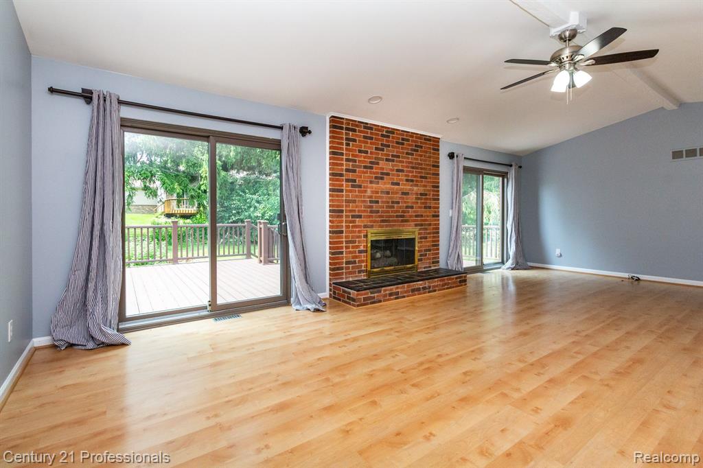 2226 Warrington Road Rochester Hills, MI 48307 - Photo 7 of 39