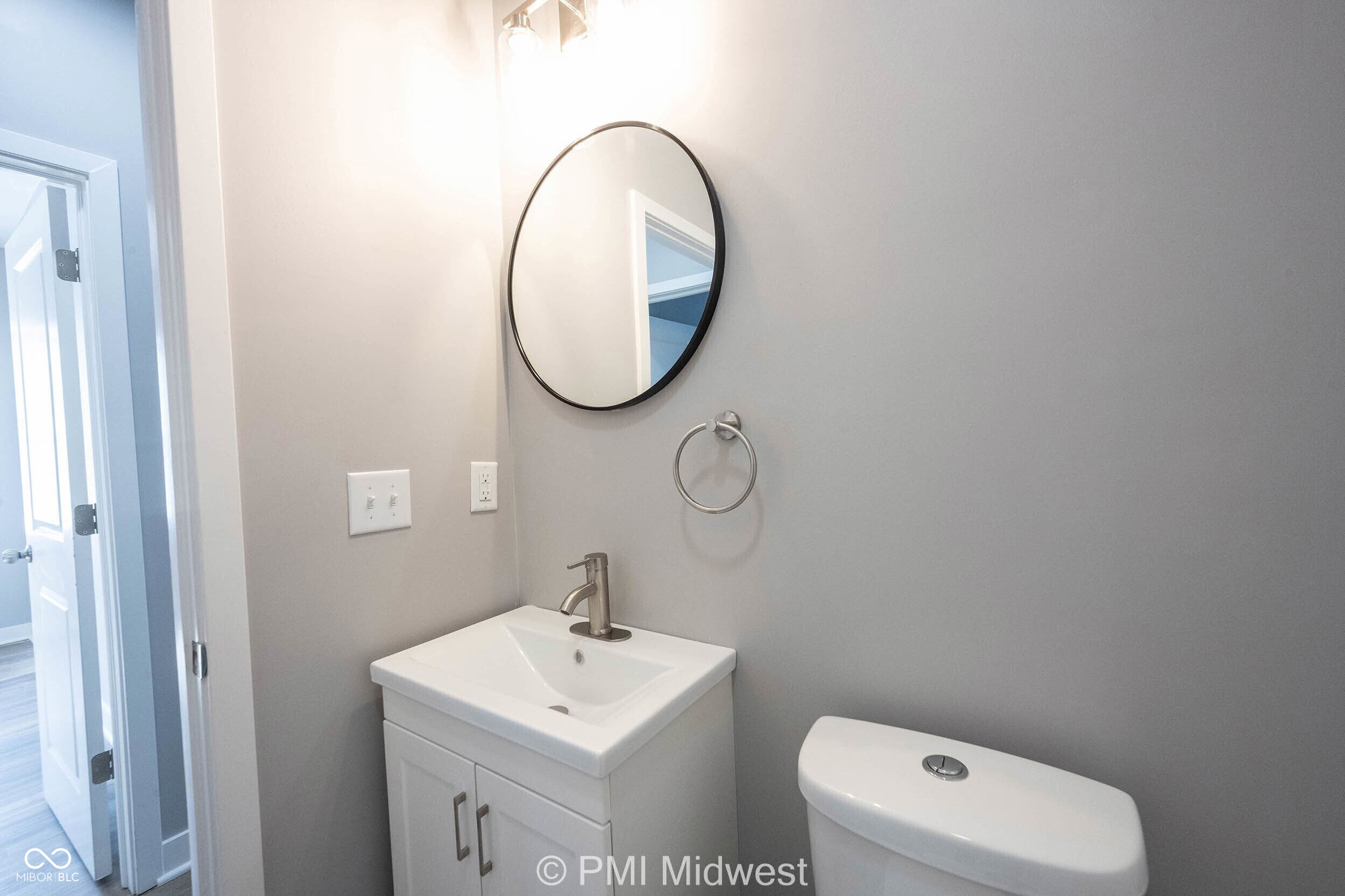 1843 North Dexter Street, Unit A Indianapolis, IN 46202 - Photo 13 of 33