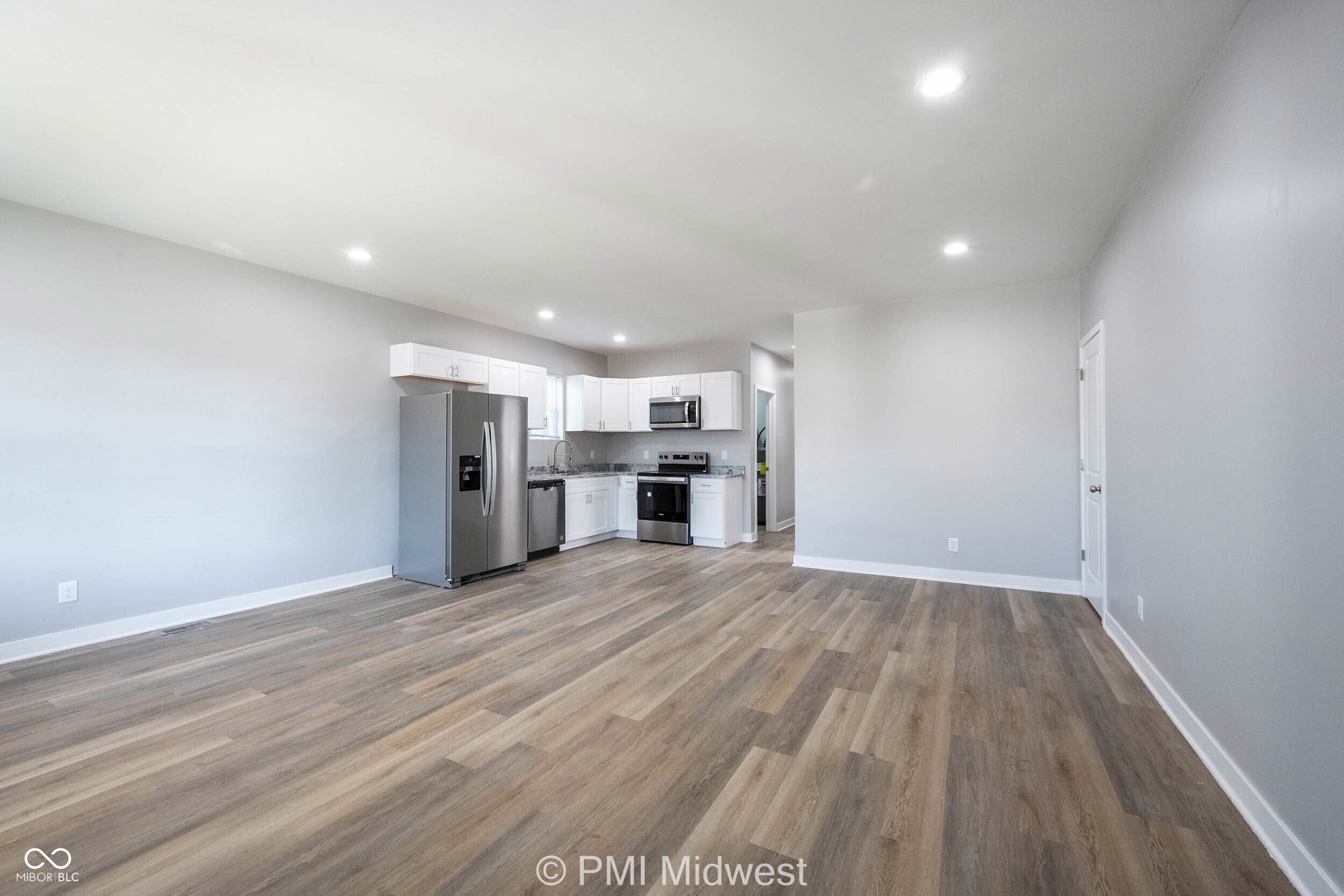 1843 North Dexter Street, Unit A Indianapolis, IN 46202 - Photo 4 of 33