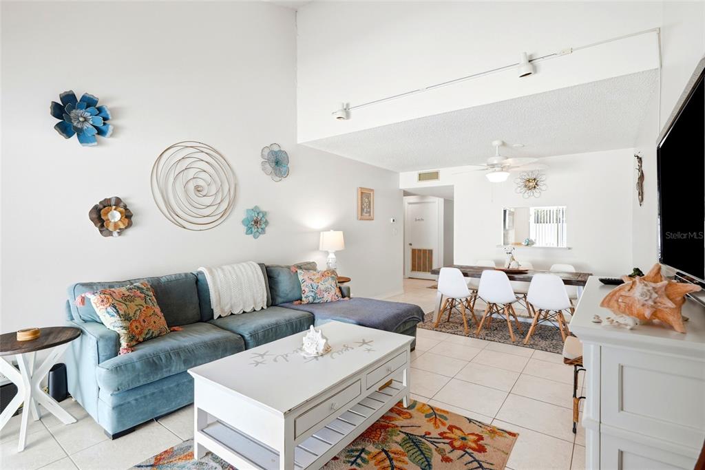 2062 Sunset Point Road, Unit 64 Clearwater, FL 33765 - Photo 12 of 46