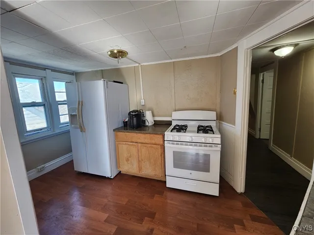 $1,200 | 927 State Street, Watertown, NY 13601